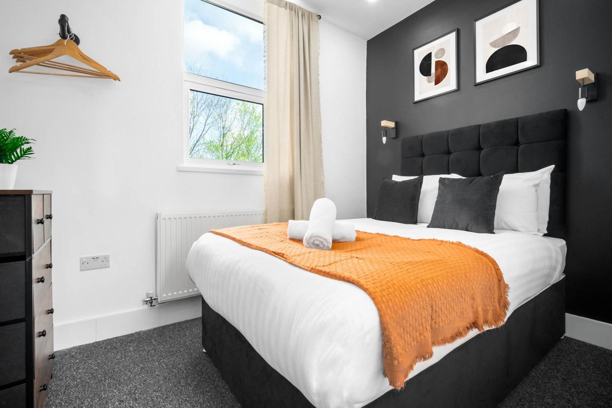 Luxe Apartment - Rowley Regis - Parking - Top Rated - Netflix - Wifi - 49Bg Cradley Heath Exteriér fotografie