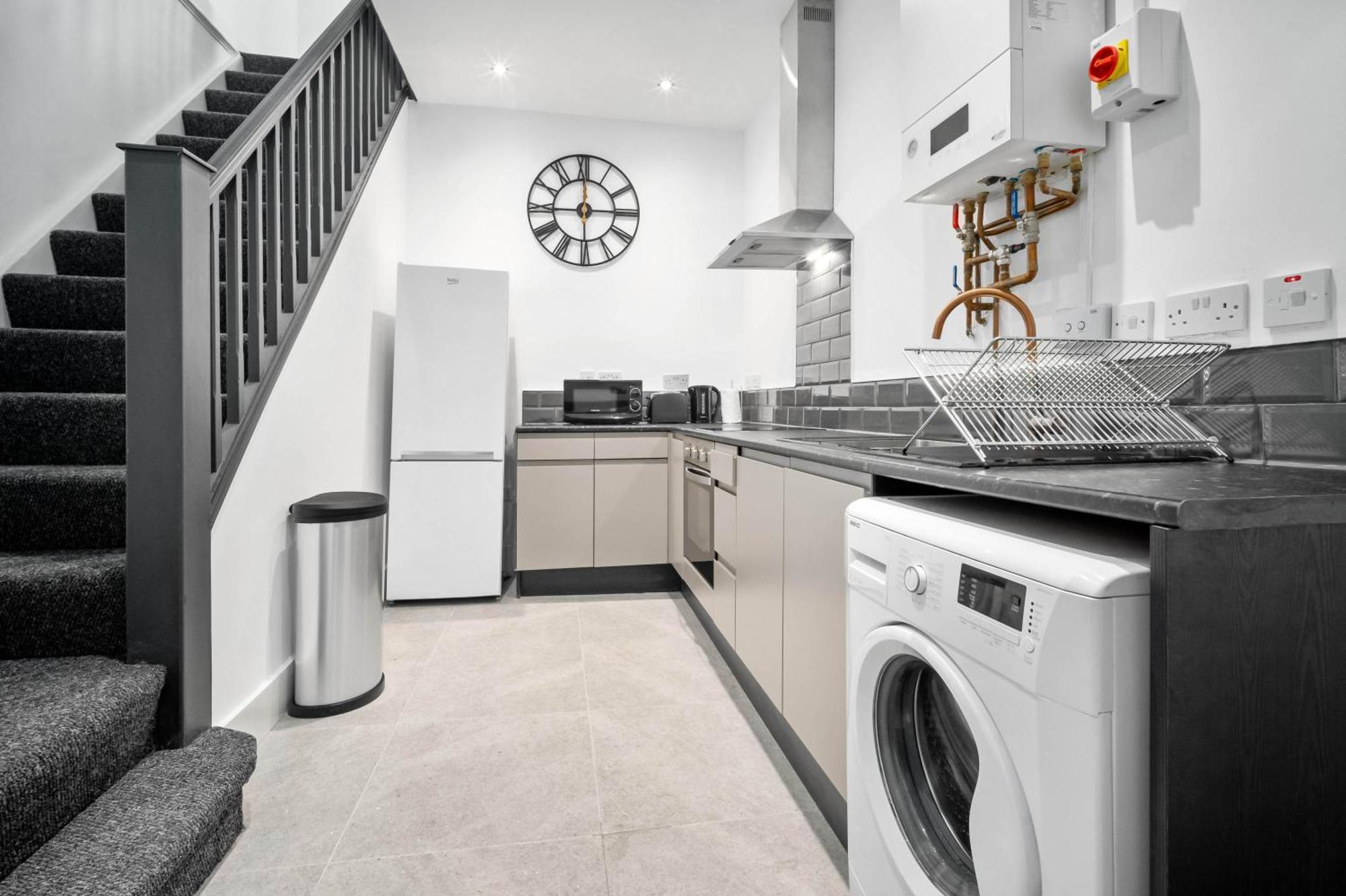 Luxe Apartment - Rowley Regis - Parking - Top Rated - Netflix - Wifi - 49Bg Cradley Heath Exteriér fotografie